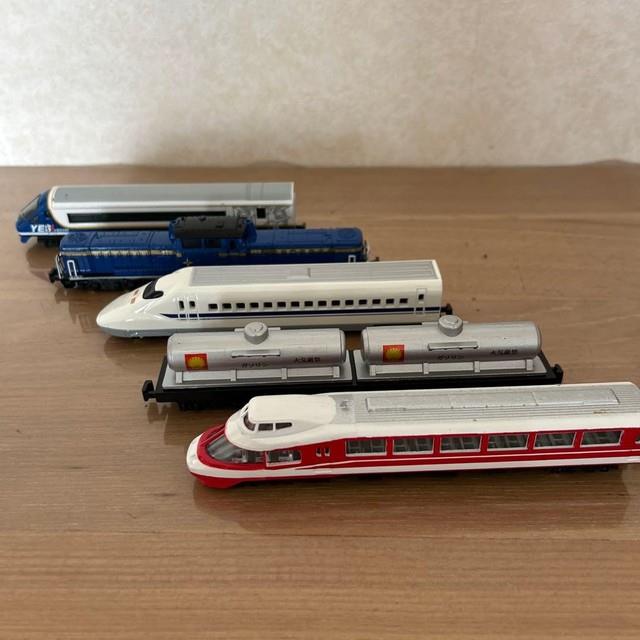 N Gauge Model Train 5-car Set #8be087