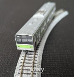 N gauge model train gray and green #93ccc2