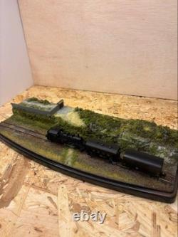 N gauge model train locomotive and wagon set with case #205c3a