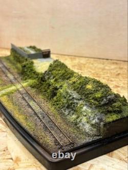 N gauge model train locomotive and wagon set with case #205c3a
