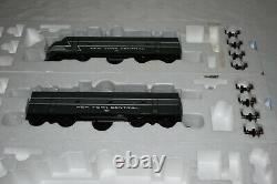 New York Central S-helper S-gauge DC Model F-3 Diesel A & B Unit Train Set