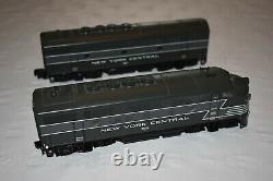 New York Central S-helper S-gauge DC Model F-3 Diesel A & B Unit Train Set