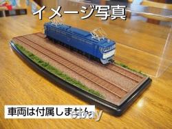 No. 609 HO gauge model train diorama in case #0acc17
