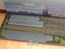 OO gauge Model Railway Layout Two Sections 5 1/2ft x 17.5 DC or DCC Park Lane