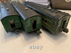 O Gauge Lionel 2400, 2401, 2402 Pass Cars Green, Coaches Sides Trucks Painted