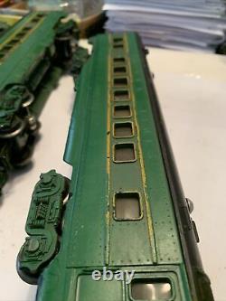 O Gauge Lionel 2400, 2401, 2402 Pass Cars Green, Coaches Sides Trucks Painted