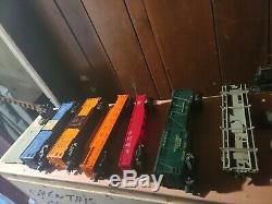 Original 1950s Lionel Trains D-190 Dealer Display O-gauge Layout 4'x9