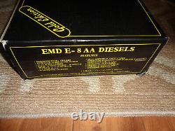 PICKUP ONLY Train O Gauge EMD E-8 AA Diesel Set Locomotive Weaver Model Gold