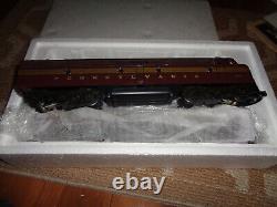 PICKUP ONLY Train O Gauge EMD E-8 AA Diesel Set Locomotive Weaver Model Gold