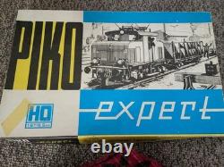 PIKO Expert HO Gauge Model Train Set, Diecast Locomotive, 1992 Vladivostok