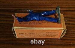 Prewar Lionel Standard Gauge #552 Seperate Sale Engineer With Box Vintage. M7