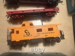 Roundhouse HO Gauge Model Train Cars Mixed Lot