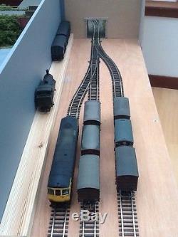 Stanton Yard Model Railway Layout with Legs, 6 Foot x 18, OO Gauge, DC or DCC