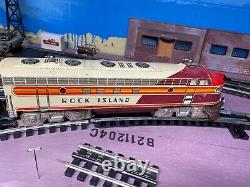 Unique Art (2pc) O Gauge F3 A-A Rock Island Diesel Locomotive Set