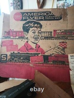 VINTAGE GILBERT S GAUGE AMERICAN FLYER ELECTRIC TRAIN SET MADE IN USA 1960s