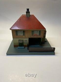 Vintage 1930s Bavaria Tin Litho O Gauge Model Train Platform House Kids Toy