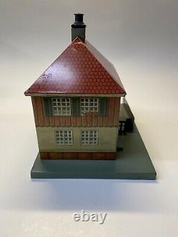 Vintage 1930s Bavaria Tin Litho O Gauge Model Train Platform House Kids Toy