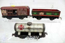 Vintage 1940s & 50s Marx 0 Gauge model train Lot Locomotives, Accessories, more