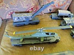 Vintage Nice Lionel O Gauge U. S. Army Military Diesel Engine + 6 Army Train Cars