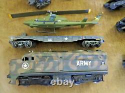 Vintage Nice Lionel O Gauge U. S. Army Military Diesel Engine + 6 Army Train Cars