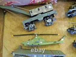 Vintage Nice Lionel O Gauge U. S. Army Military Diesel Engine + 6 Army Train Cars