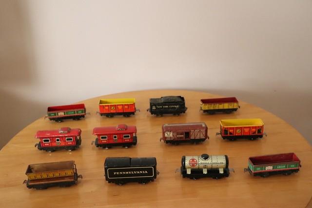 Vintage O Gauge & Ho Gauge Train Cars + Track & Accessories Mixed Lot