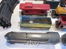 Vintage Pre WW2 Gilbert American Flyer O Gauge Train Set Steam Engine 553 & Cars