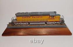 Vintage Union Pacific #3620 HO Gauge Train Engine 187th Scale Model
